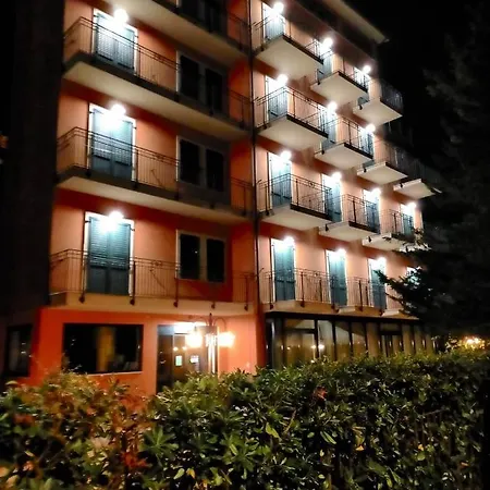 Des Bains מלון 3*