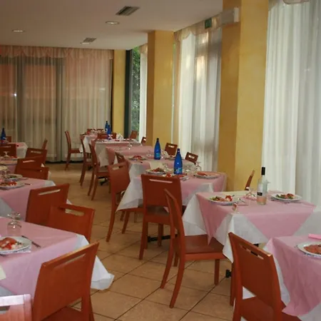 Des Bains מלון